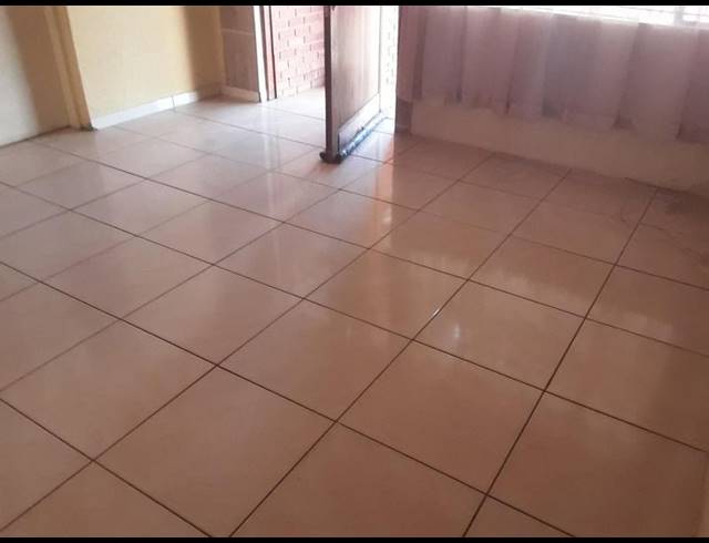 3 BEDROOM HOUSE FOR SALE IN LOTUS GARDENS